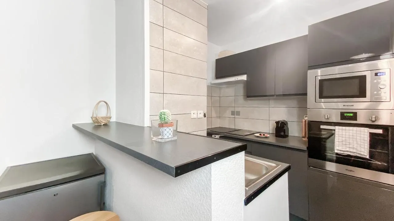 Homey Vista - Hyper-Centre - Wifi - Appartement Cosy Annemasse